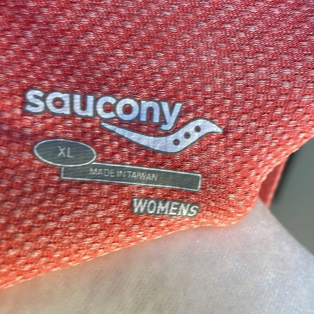 Saucony workout tank